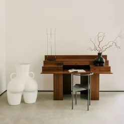 Love Handles Vase (Black)