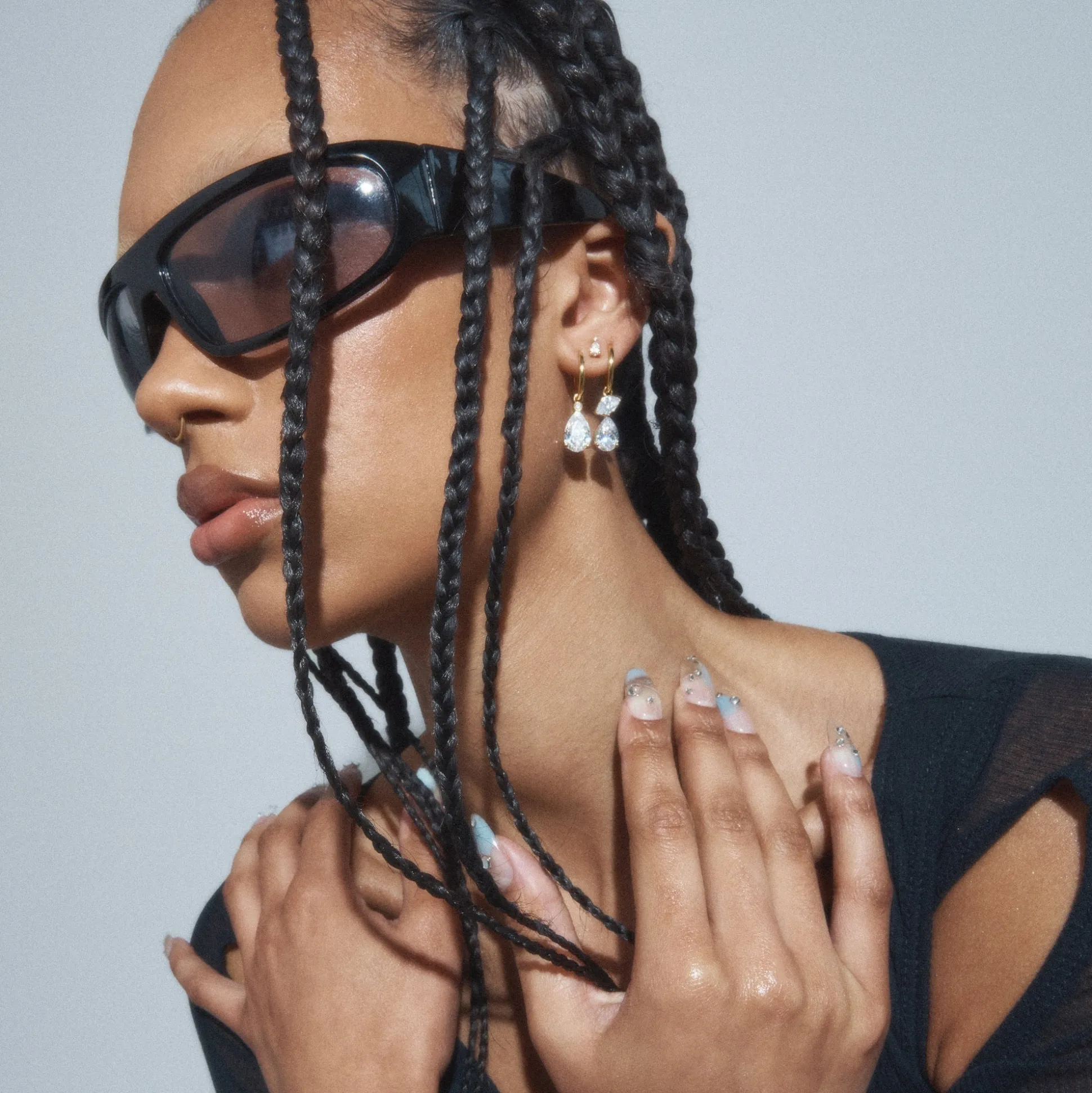 Swinger Hoop Earrings (Gold)